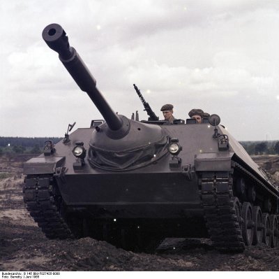 Kanonenjagdpanzer:  25  